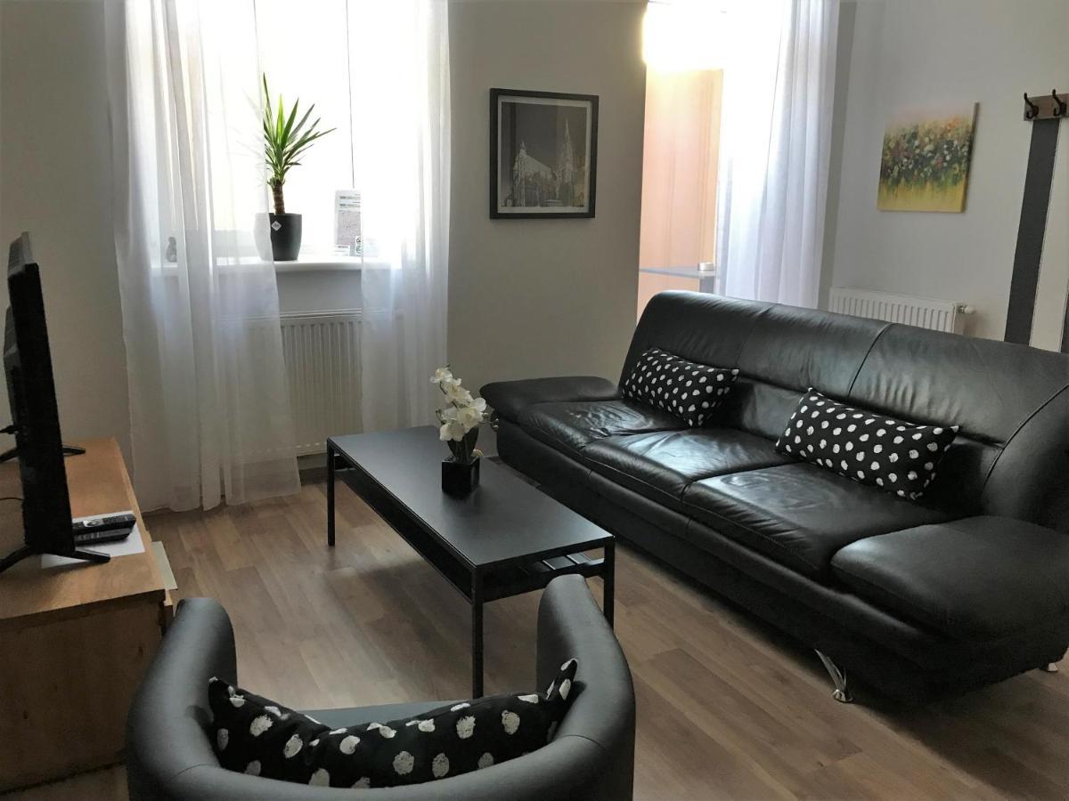 Near Yppenplatz & Brunnenmarkt Appartement Wenen